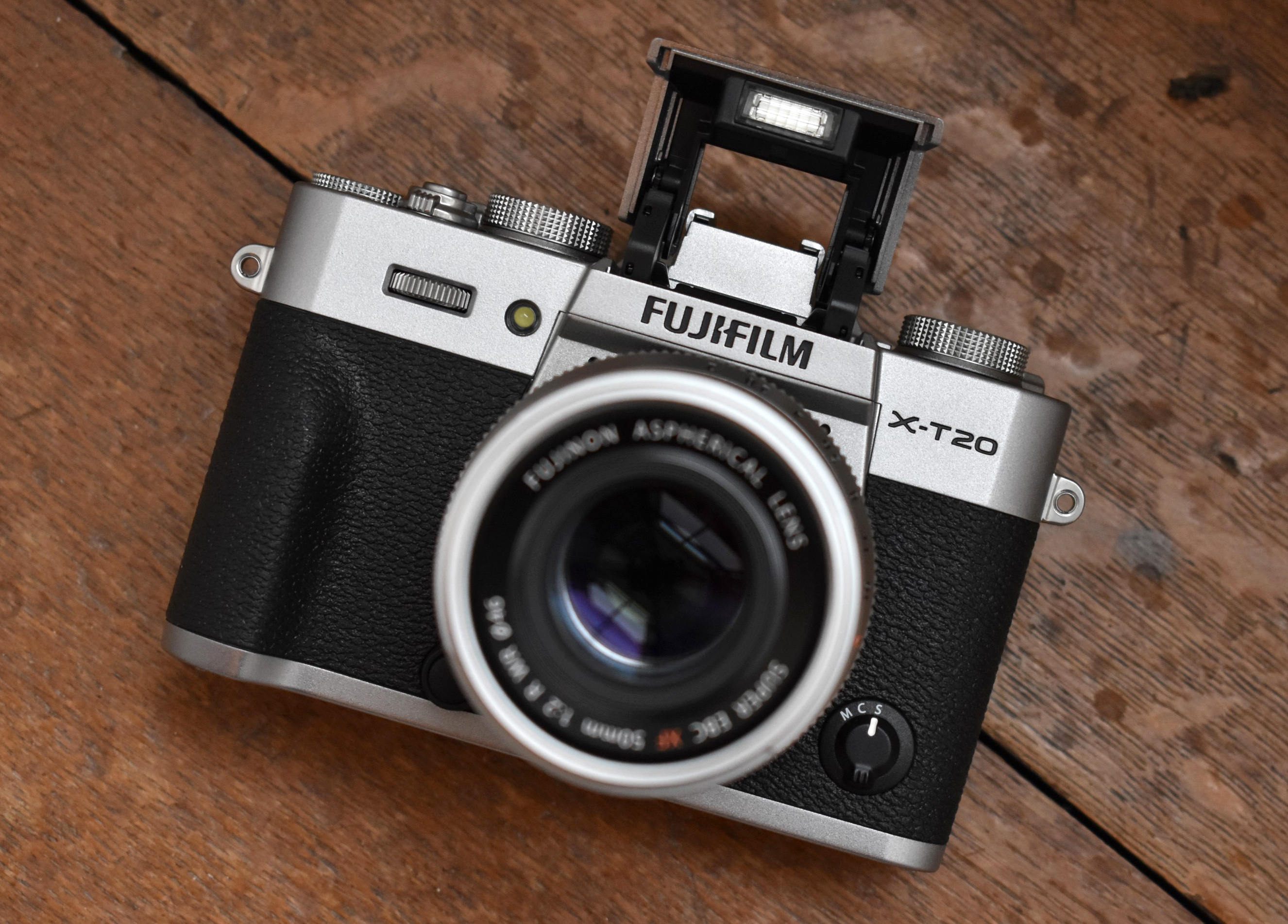 sửa flash máy ảnh Fujifilm XT20