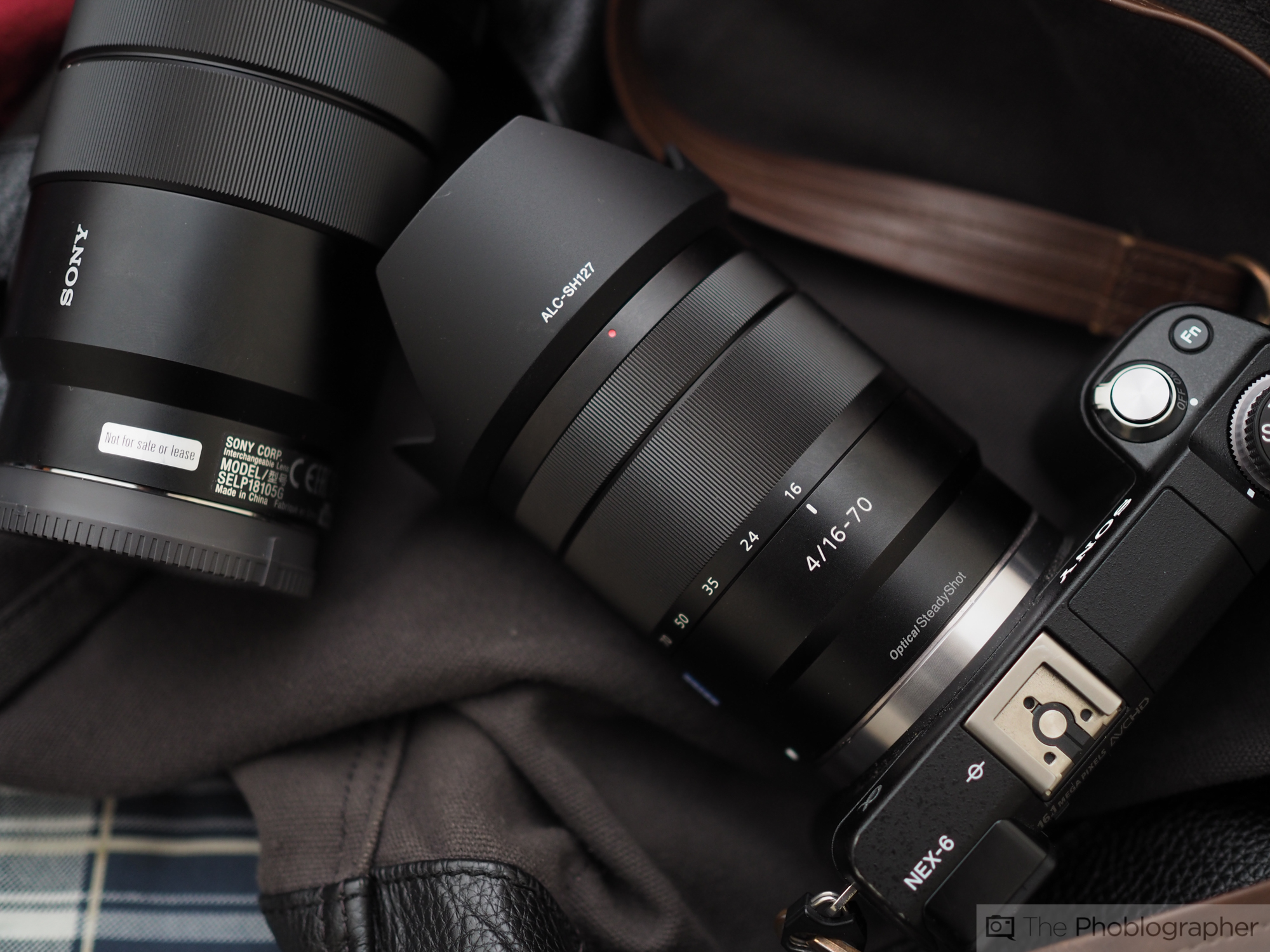 sửa lens Sony CZ 16-70mm F4