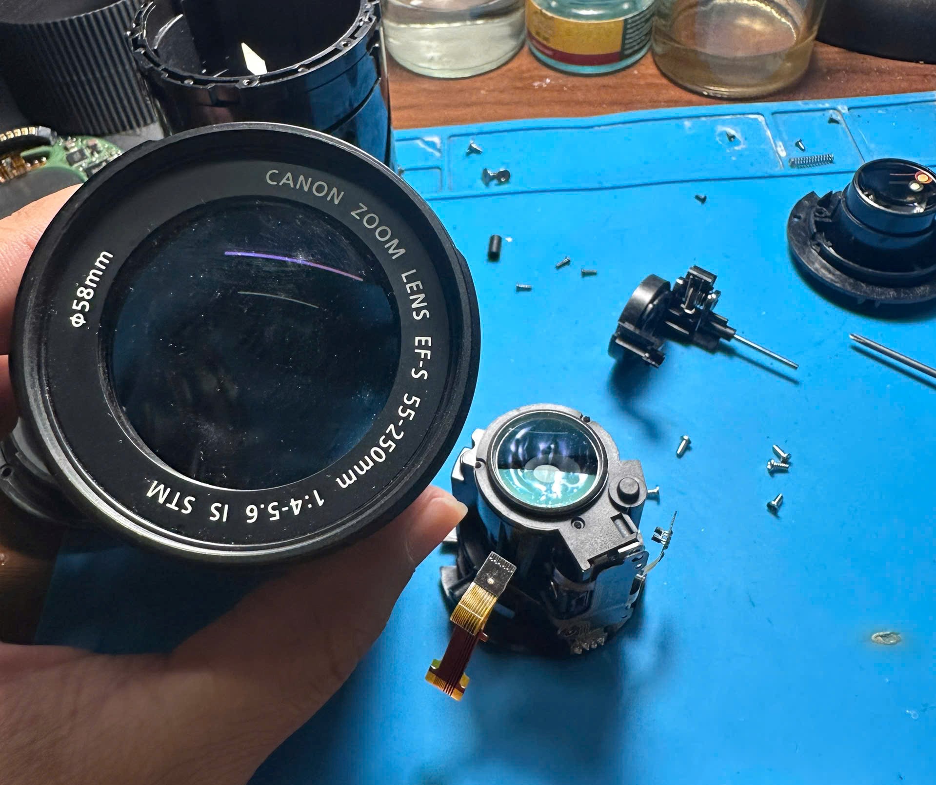 Vệ sinh lens Canon 55-250mm